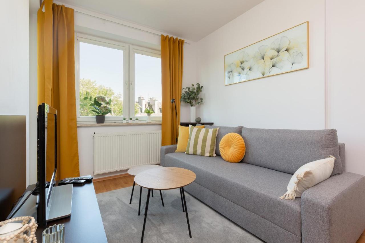 Cozy Apartment With Balcony Warszawa By Noclegi Renters Exterior photo